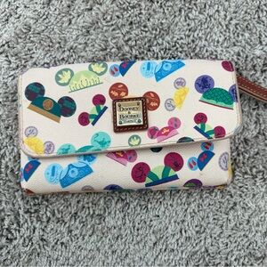 Dooney & Bourke Cream Disney Princess Earhat Wallet